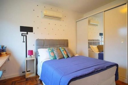 Quarto  de apartamento para alugar com 1 quarto, 45m² em Vila Ipiranga, Porto Alegre