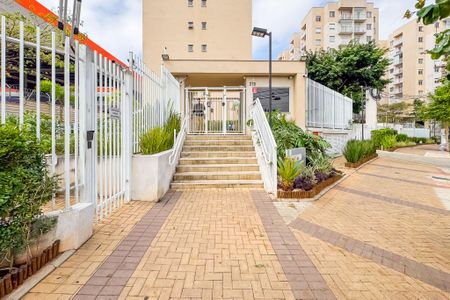 Apartamento para alugar com 32m², 1 quarto e 1 vaga Apartamento para alugar com 32m², 1 quarto e 1 vagaFachada