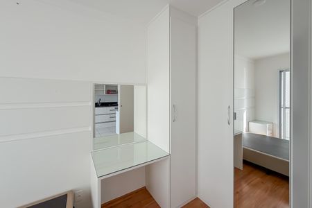 Apartamento para alugar com 32m², 1 quarto e 1 vaga Apartamento para alugar com 32m², 1 quarto e 1 vagaSuíte - Armários