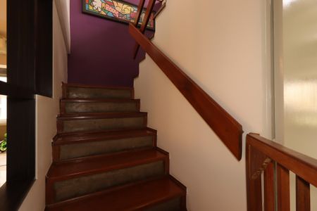 Apartamento à venda com 240m², 3 quartos e 3 vagasEscada