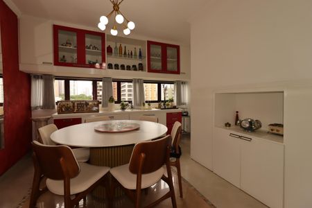 Apartamento à venda com 240m², 3 quartos e 3 vagasSala de Almoço