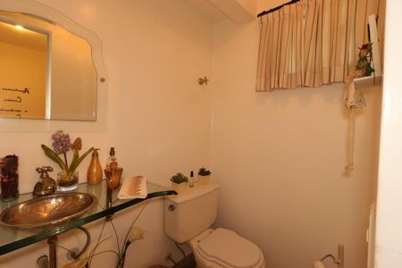 Apartamento à venda com 240m², 3 quartos e 3 vagasLavabo