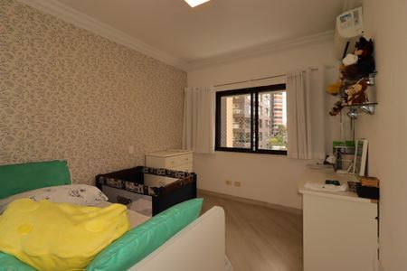 Apartamento à venda com 240m², 3 quartos e 3 vagasQuarto 2