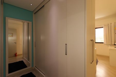 Apartamento à venda com 240m², 3 quartos e 3 vagasQuarto 2 - Closet
