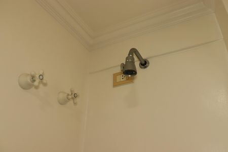 Apartamento à venda com 240m², 3 quartos e 3 vagasBanheiro Social - Chuveiro