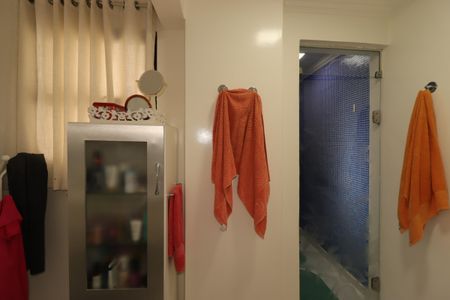 Apartamento à venda com 240m², 3 quartos e 3 vagasBanheiro da Suíte