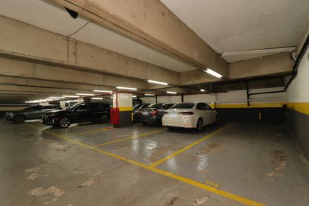 Apartamento à venda com 240m², 3 quartos e 3 vagasGaragem - Vagas 1 e 2
