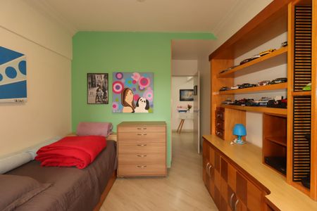 Apartamento à venda com 240m², 3 quartos e 3 vagasQuarto 1