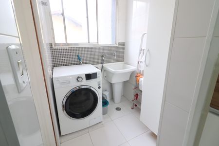 Apartamento à venda com 78m², 2 quartos e 1 vagaCozinha e Área de Serviço
