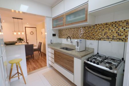 Apartamento à venda com 78m², 2 quartos e 1 vagaCozinha e Área de Serviço