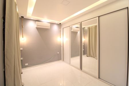 Casa para alugar com 3 quartos, 138m² em Campo Grande, São Paulo