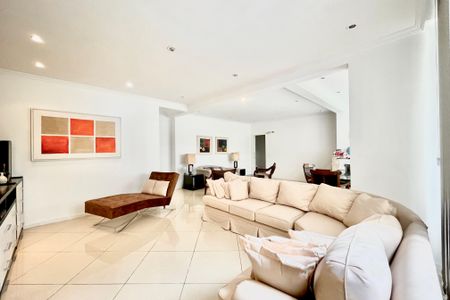 Apartamento à venda com 200m², 3 quartos e 1 vagaSala 