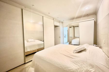 Apartamento à venda com 200m², 3 quartos e 1 vagaSuite 