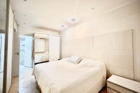 Apartamento à venda com 200m², 3 quartos e 1 vagaSuite 