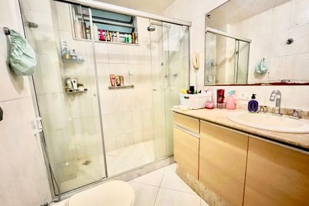 Apartamento à venda com 200m², 3 quartos e 1 vagaBanheiro social 