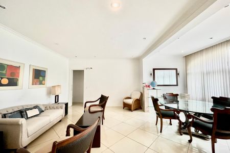 Apartamento à venda com 200m², 3 quartos e 1 vagaSala 