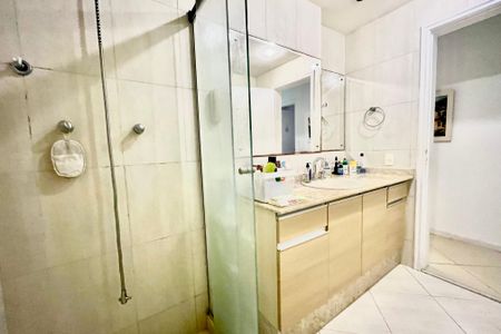 Apartamento à venda com 200m², 3 quartos e 1 vagaBanheiro social 