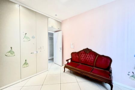 Apartamento à venda com 200m², 3 quartos e 1 vagaQuarto 2