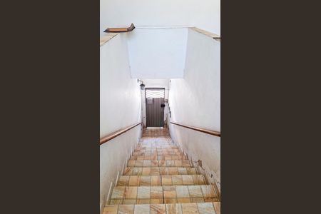 Apartamento à venda com 82m², 3 quartos e sem vagaEscada