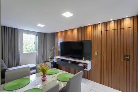 Apartamento para alugar com 120m², 3 quartos e 1 vaga Apartamento para alugar com 120m², 3 quartos e 1 vagaSala