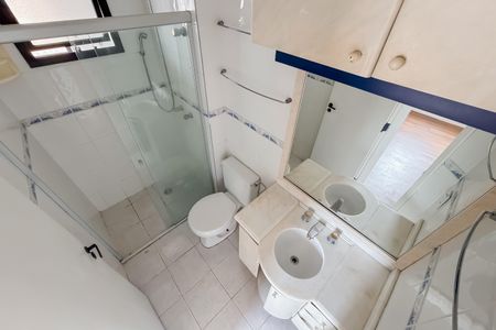 Apartamento à venda com 81m², 3 quartos e 2 vagasBanheiro da Suíte