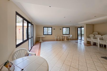 Apartamento à venda com 81m², 3 quartos e 2 vagasSalão de Festas