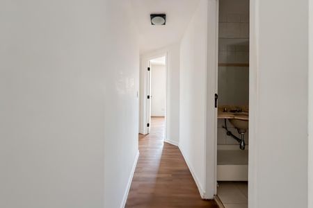 Apartamento à venda com 81m², 3 quartos e 2 vagasCorredor