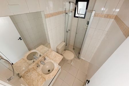 Apartamento à venda com 81m², 3 quartos e 2 vagasBanheiro Social