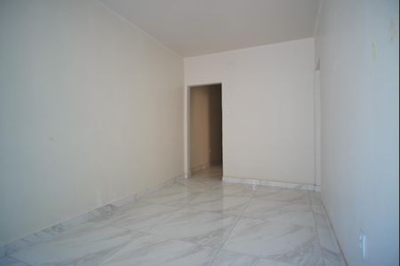 Sala de apartamento para alugar com 1 quarto, 42m² em São João, Porto Alegre