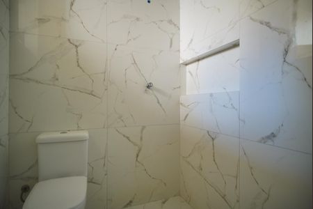 Banheiro Corredor de apartamento para alugar com 1 quarto, 42m² em São João, Porto Alegre