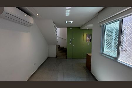 Apartamento para alugar com 100m², 2 quartos e 1 vagaSala