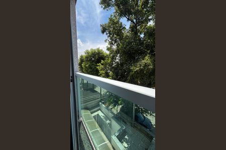 Apartamento para alugar com 100m², 2 quartos e 1 vagaQuarto 1 Varanda