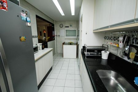 Apartamento para alugar com 97m², 2 quartos e 1 vaga