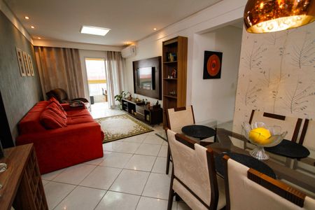 Apartamento para alugar com 97m², 2 quartos e 1 vaga