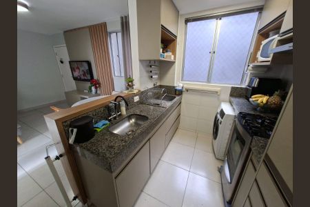 Cozinha de apartamento à venda com 2 quartos, 45m² em Salgado Filho, Belo Horizonte