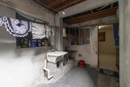 Casa à venda com 270m², 6 quartos e sem vagaÁrea de Serviço 2