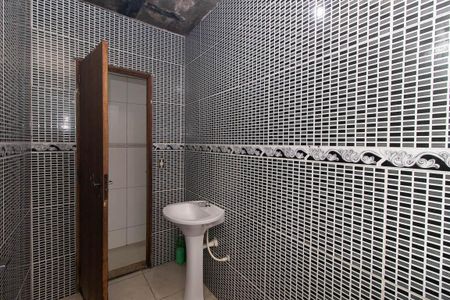 Casa à venda com 270m², 6 quartos e sem vagaBanheiro 2