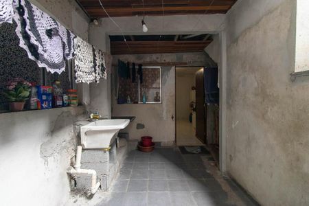 Casa à venda com 270m², 6 quartos e sem vagaÁrea de Serviço 2