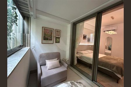 Apartamento à venda com 30m², 1 quarto e sem vaga