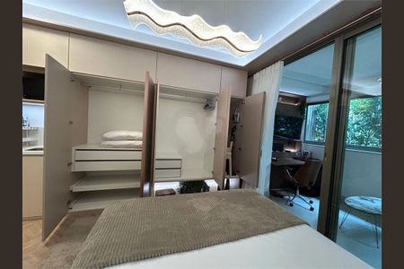 Apartamento à venda com 30m², 1 quarto e sem vaga