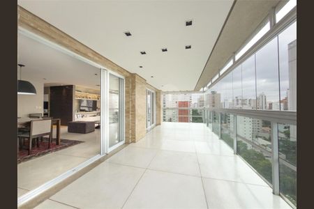 Apartamento à venda com 4 quartos, 214m² em Indianópolis, São Paulo