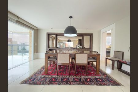 Apartamento à venda com 4 quartos, 214m² em Indianópolis, São Paulo