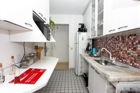 Apartamento à venda com 64m², 3 quartos e 1 vagaCozinha