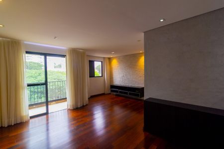 Sala de apartamento para alugar com 2 quartos, 67m² em Jardim Umuarama, São Paulo