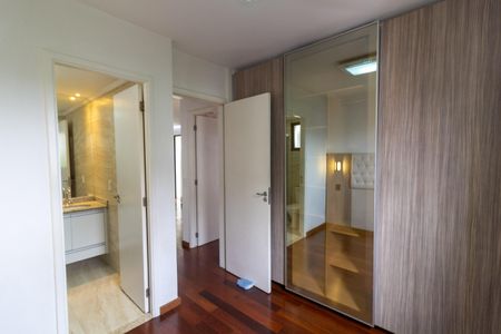 Apartamento para alugar com 67m², 2 quartos e 1 vagaQuarto 2 - Suíte