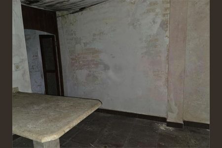 Casa à venda com 3 quartos, 100m² em Vila das Merces, São Paulo