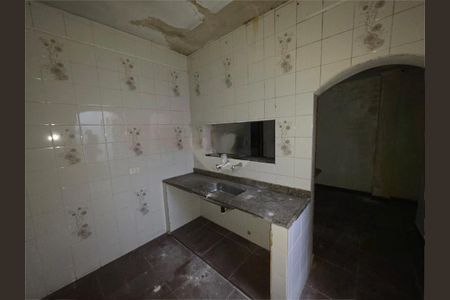 Casa à venda com 3 quartos, 100m² em Vila das Merces, São Paulo