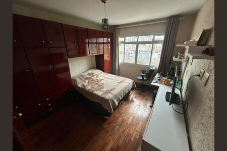 Casa à venda com 4 quartos, 200m² em Parque Jabaquara, São Paulo