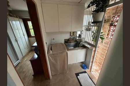 Casa à venda com 4 quartos, 200m² em Parque Jabaquara, São Paulo