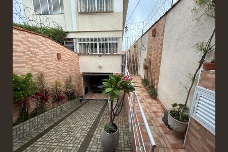 Casa à venda com 200m², 4 quartos e 2 vagas
